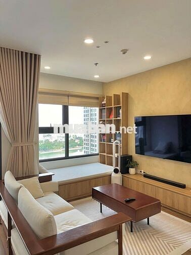 Chính chủ bán căn 2PN + 1, 64m2,4.5 tỷ căn góc,KĐT Vinhomes Smart City