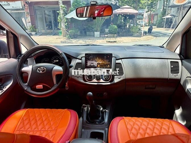 Toyota Innova E 2014 Số sàn Bạc 57.000 km