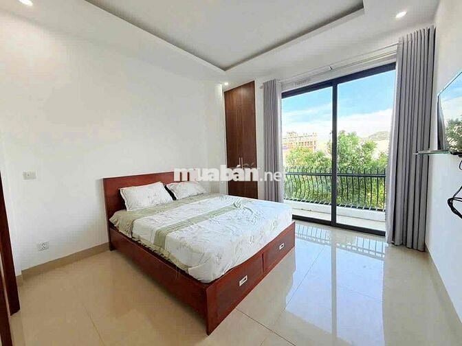 CĂN HỘ 1 PHÒNG NGỦ BAN CÔNG RỘNG