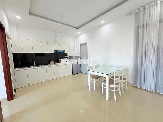 CĂN HỘ 1 PHÒNG NGỦ BAN CÔNG RỘNG