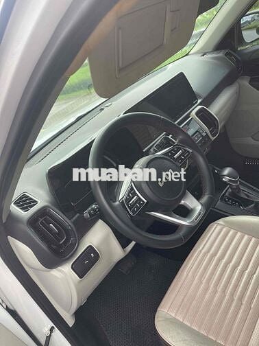 Kia Sonet 2022 Trắng 5 chỗ