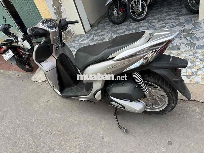 Honda SH Mode 2021 Bạc sần