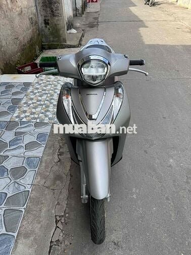 Honda SH Mode 2021 Bạc sần