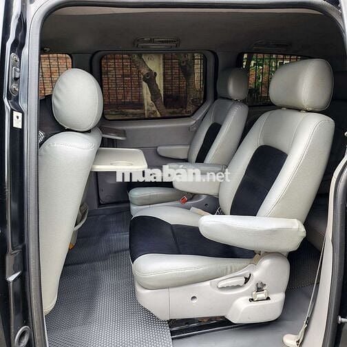 Kia Carnival 7 chỗ Số tự động Xăng SX 2008