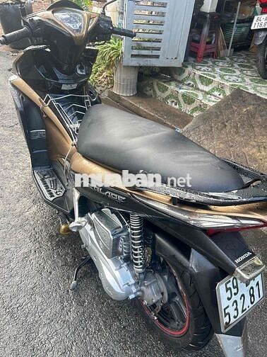 Honda Airblade FI 2013 máy siêu êm ngon. xe đẹp