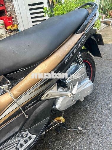 Honda Airblade FI 2013 máy siêu êm ngon. xe đẹp