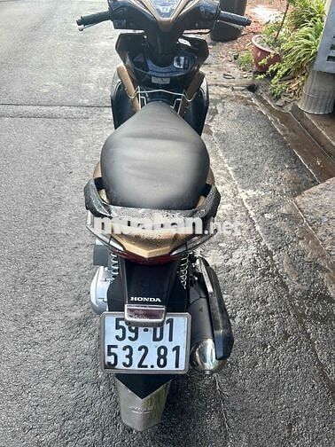 Honda Airblade FI 2013 máy siêu êm ngon. xe đẹp
