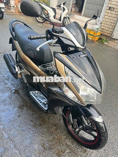 Honda Airblade FI 2013 máy siêu êm ngon. xe đẹp