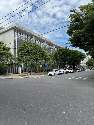 CHỦ NGỘP BÁN GẤP TÒA 5 TẦNG NGUYỄN CHÍ THANH GIAO LÊ DUẨN ĐÀ NẴNG