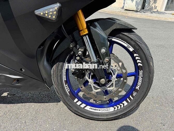 Yamaha R15V3 2019  Carbon Full đồ chơi