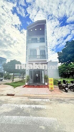 Nhà phố full nội thất an phú TP HCM 1trệt 2 lầu