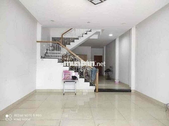 cho thuê nhà 3tầng 3pn 3wc Thân Công Tài, sau lưng Bến xe TTTP