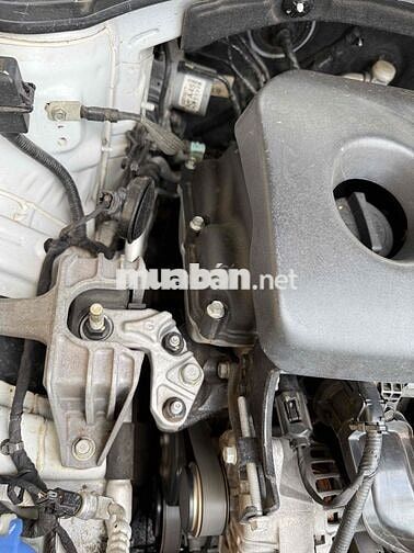 Hyundai Elantra 2020 Trắng Tự động