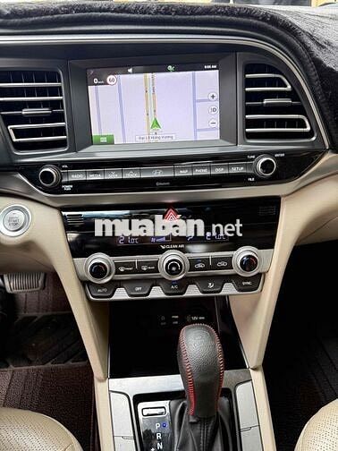 Hyundai Elantra 2020 Trắng Tự động