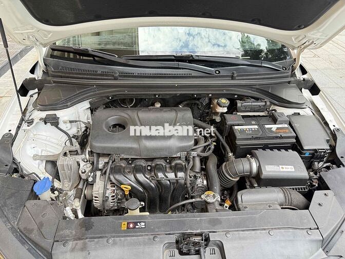 Hyundai Elantra 2020 Trắng Tự động
