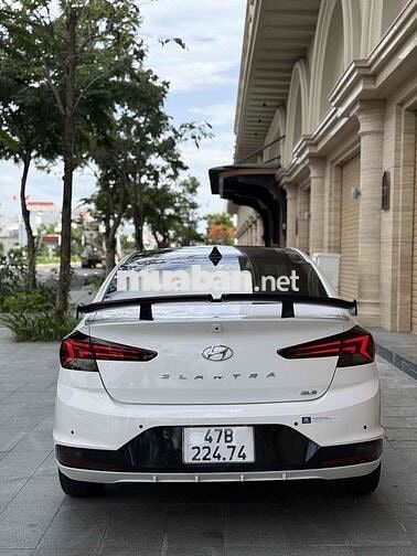 Hyundai Elantra 2020 Trắng Tự động