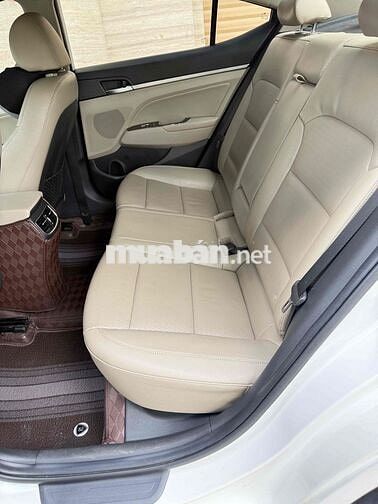 Hyundai Elantra 2020 Trắng Tự động