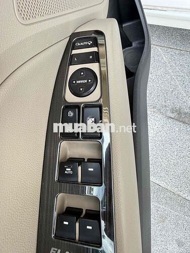 Hyundai Elantra 2020 Trắng Tự động