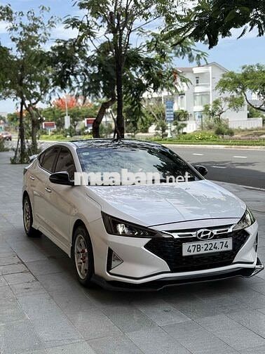 Hyundai Elantra 2020 Trắng Tự động
