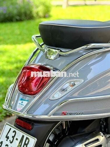 Piaggio Vespa Sprint 2025 Xám 3000 km