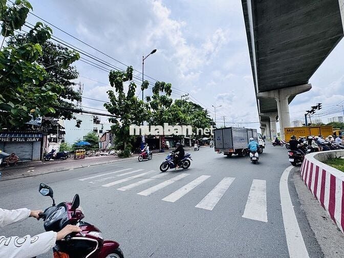 P. Trường Thọ, ngay ga metro TĐ, 2T 26.7 m2, KQH bán gấp chỉ 2.55 tỷ.