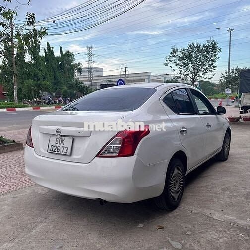 Nissan Sunny 2015 Số sàn Trắng