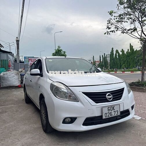Nissan Sunny 2015 Số sàn Trắng
