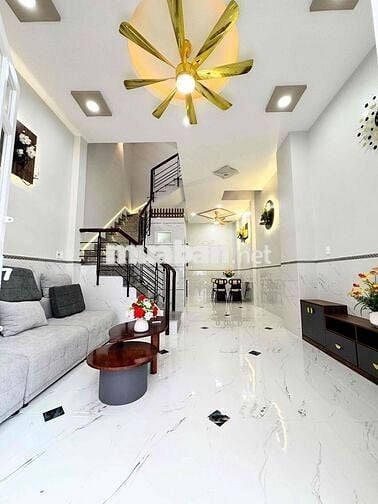 NHÀ MỚI ĐẸP HẬU GIANG - TRUNG TÂM QUẬN 6 - 4,5x12M, 3 TẦNG