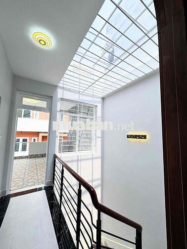 NHÀ MỚI ĐẸP HẬU GIANG - TRUNG TÂM QUẬN 6 - 4,5x12M, 3 TẦNG