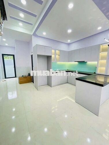 nhà ngay chợ bà điểm đúc lưng xinh đẹp 