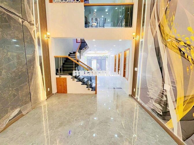 Cho thuê nhà 4 tầng cạnh Vạn Phúc City, 60m2 , HXH, giá 18 triệu 