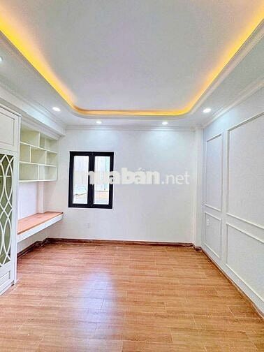 Cho thuê nhà 4 tầng cạnh Vạn Phúc City, 60m2 , HXH, giá 18 triệu 