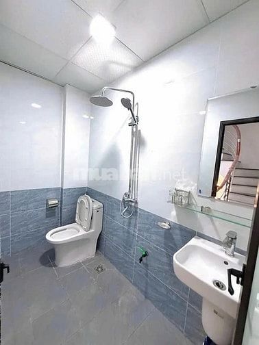 NHÀ MỚI, ĐƠN LẬP, GẦN PHỐ, 40M2, GIÁ NHỈNH 4 TỶ