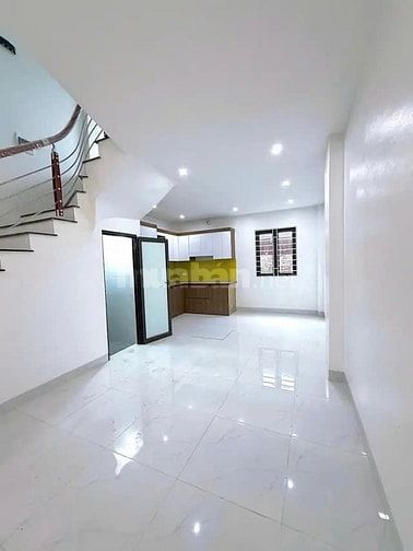 NHÀ MỚI, ĐƠN LẬP, GẦN PHỐ, 40M2, GIÁ NHỈNH 4 TỶ