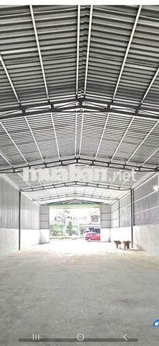 Cần Cho Thuê Xưởng PTCH Q12  DT 550m. giá 50 triệu TL xe công