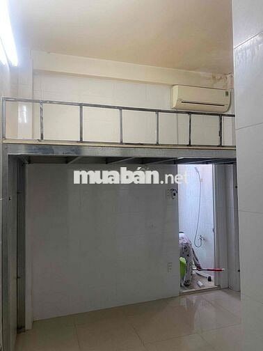 phòng trọ 16m2 có máy lạnh gác lửng đường lý thường kiệt ,Tân bình