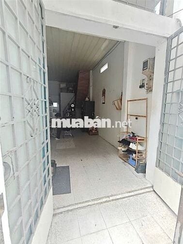 CÁCH MẠNG THÁNG 8 GIÁP Q3 – 21M2 – 2 TẦNG – HẺM THÔNG – CHỈ 2 TỶ7 TL