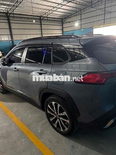 Toyota Corolla Cross Xám