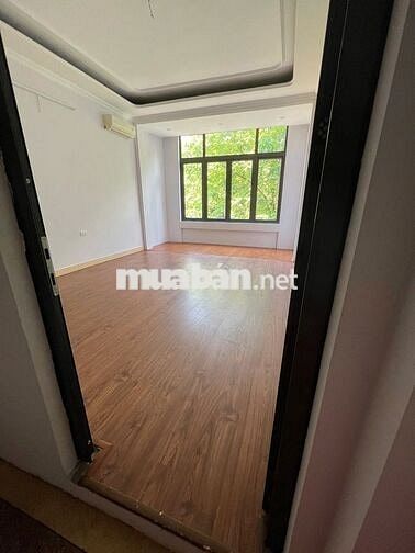 Cho thuê hà riêng phố Minh Khai - mặt ngõ ô tô thông - 40m2 - 4 tầng