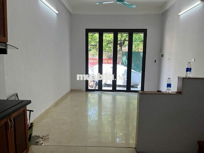 Cho thuê hà riêng phố Minh Khai - mặt ngõ ô tô thông - 40m2 - 4 tầng