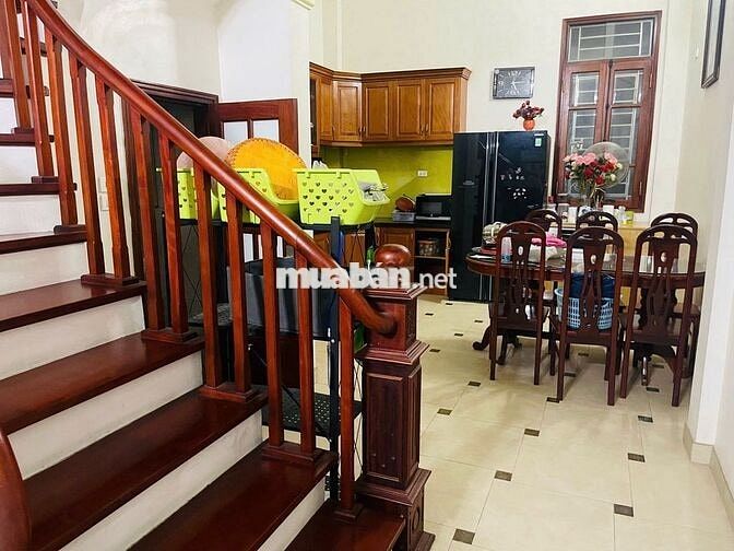 Chi thuê nhà 281 Trần Khát Chân -56m2 - 4 tầng - Bãi ô tô ngày đêm