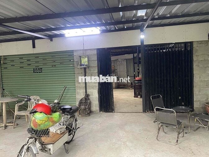 Cho thuê nguyên căn 10m x 35m mặt tiền đường Xóm Hố