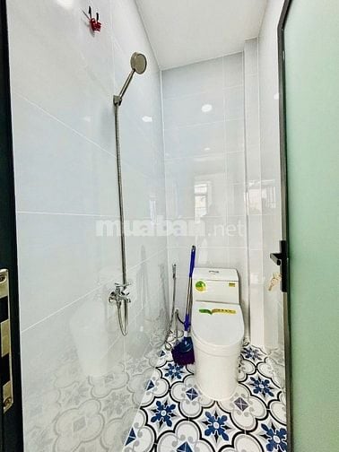 Nhà chính chủ mới xây cần bán tại quận 6