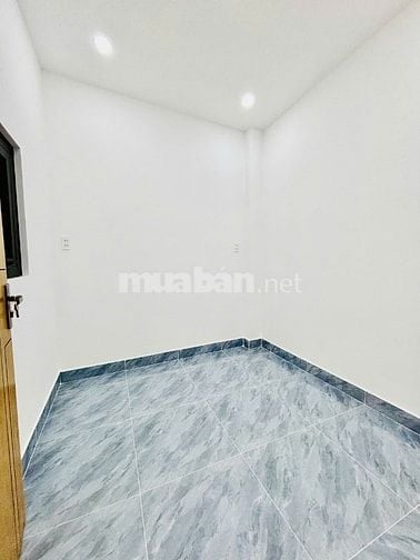 Nhà chính chủ mới xây cần bán tại quận 6