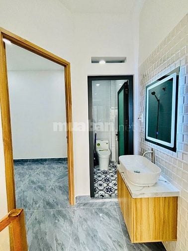 Nhà chính chủ mới xây cần bán tại quận 6