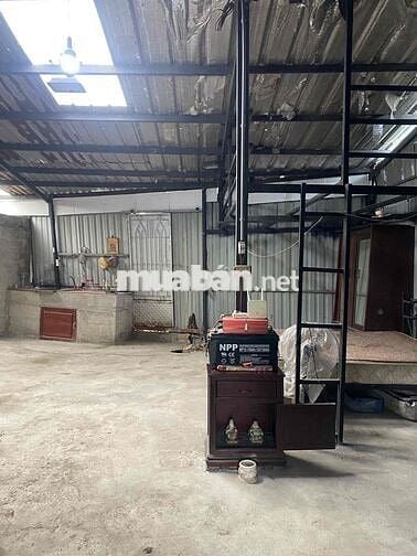 Cho thuê nguyên căn 10m x 35m mặt tiền đường Xóm Hố