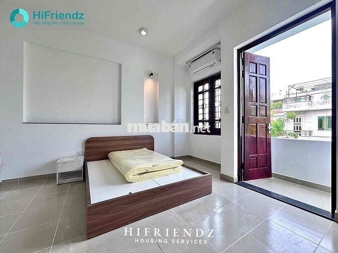 Siêu phẩm Studio ban công Và cửa sổ sáng mới keng , Gần UEH