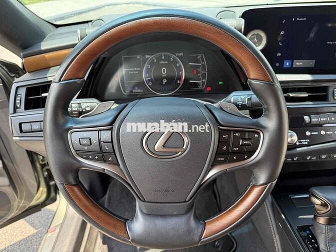 Lexus ES 250 2023 Xám 25.000 km