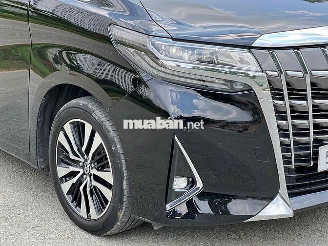 Toyota Alphard 2023 Đen 72 ngàn km