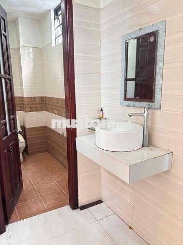 cho thuê 3tầng 3pn Lê Cao Lãng full NT